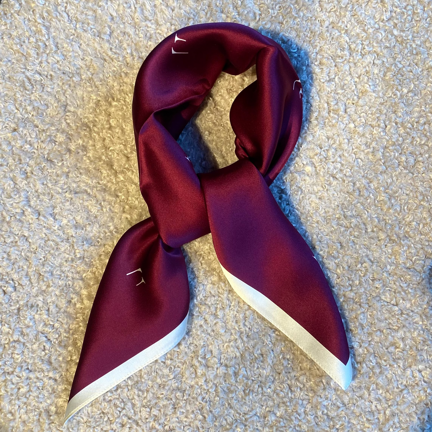 Silkeskjerf Paris Burgundy