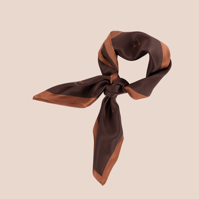 Silkeskjerf Paris Brown